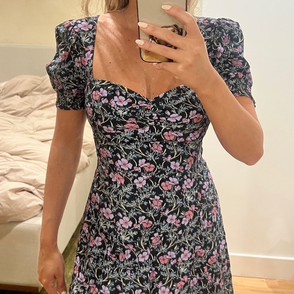 NWOT the prettiest aritzia floral short sleeve dress puff sleeve - Picture 5 of 6